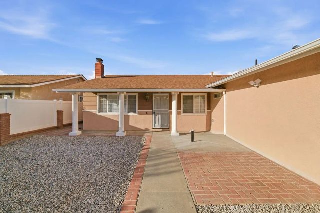 24305 Wabuska, Newhall, CA 91321