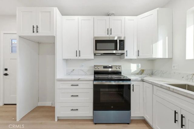 24305 Wabuska, Newhall, CA 91321