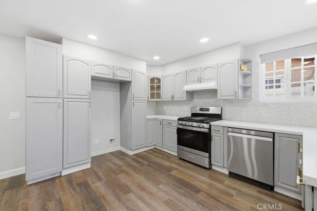 24305 Wabuska, Newhall, CA 91321