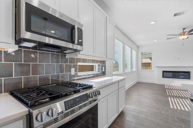 10010 Agave Point Court, Iowa Colony, TX 77583