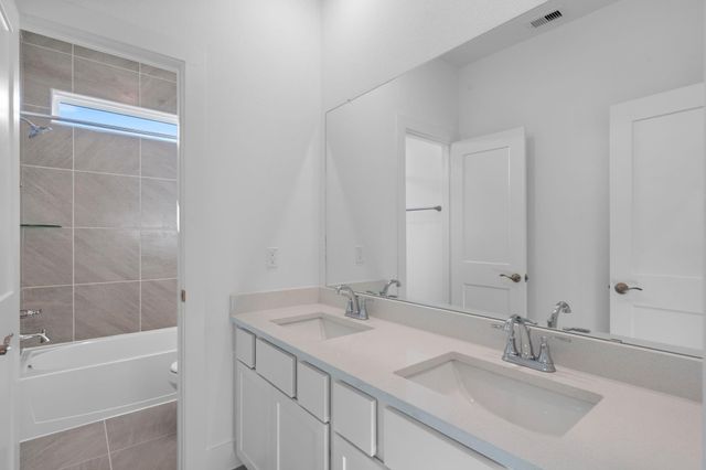 10010 Agave Point Court, Iowa Colony, TX 77583