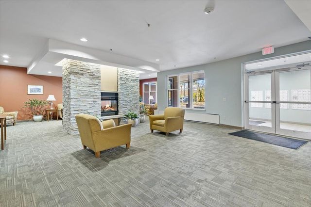 370 Farrell St Apt 306, South Burlington, VT 05403