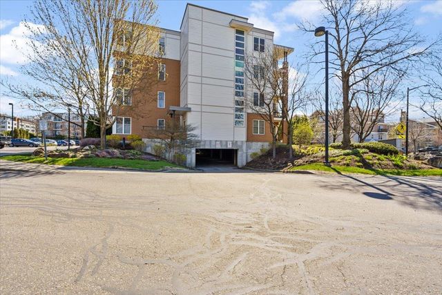 370 Farrell St Apt 306, South Burlington, VT 05403