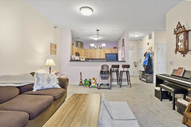 370 Farrell St Apt 306, South Burlington, VT 05403