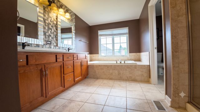 12919 Grande Pines Boulevard, Plainfield, IL 60585