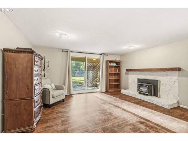 30166 SANDY Ln, Rainier, OR 97048