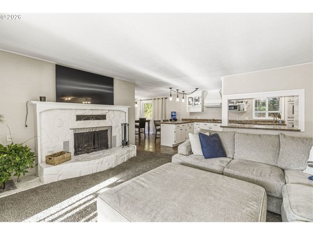 30166 SANDY Ln, Rainier, OR 97048