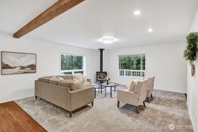 5242 Scarlett Way, Deming, WA 98244