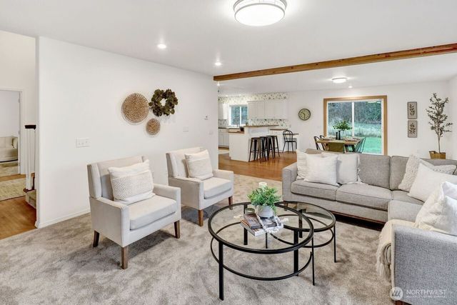 5242 Scarlett Way, Deming, WA 98244