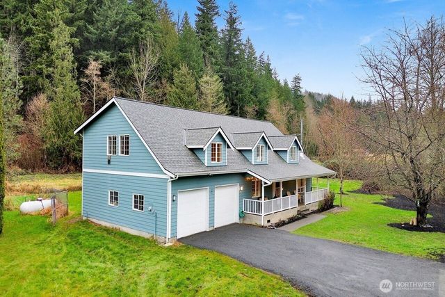 5242 Scarlett Way, Deming, WA 98244