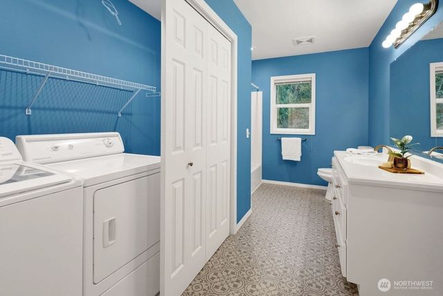 5242 Scarlett Way, Deming, WA 98244