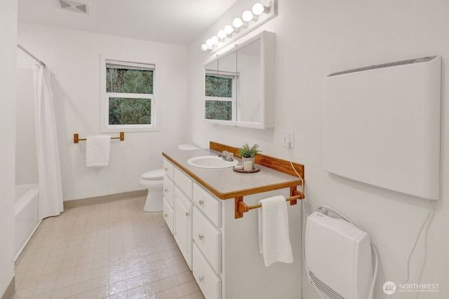 5242 Scarlett Way, Deming, WA 98244