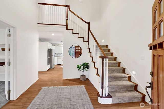 5242 Scarlett Way, Deming, WA 98244