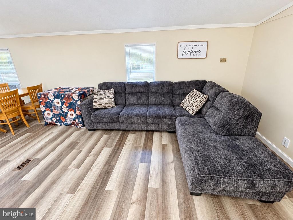 9911 LINDLEY DR, MORRISVILLE, PA 19067 — photo 5