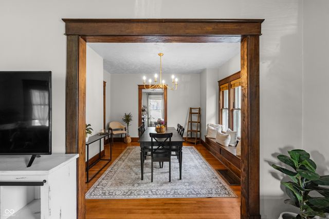 606 N Pine Street, Seymour, IN 47274