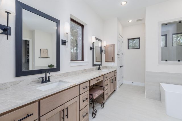 7415 Iron Valley Trail, Montgomery, TX 77316