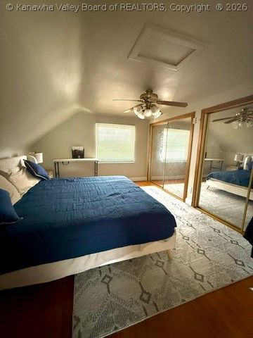 216 Sunset Drive, Charleston, WV 25301