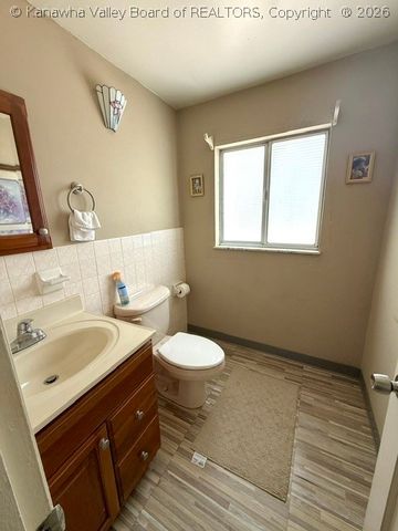 216 Sunset Drive, Charleston, WV 25301