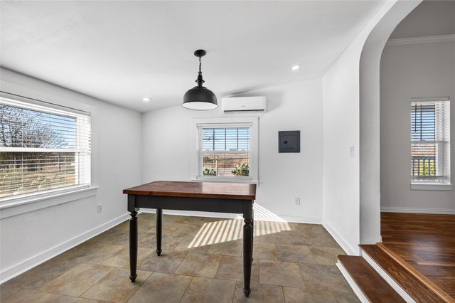 1883 S Fm 2077, Dodd City, TX 75438