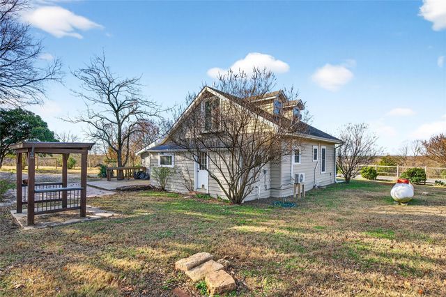 1883 S Fm 2077, Dodd City, TX 75438