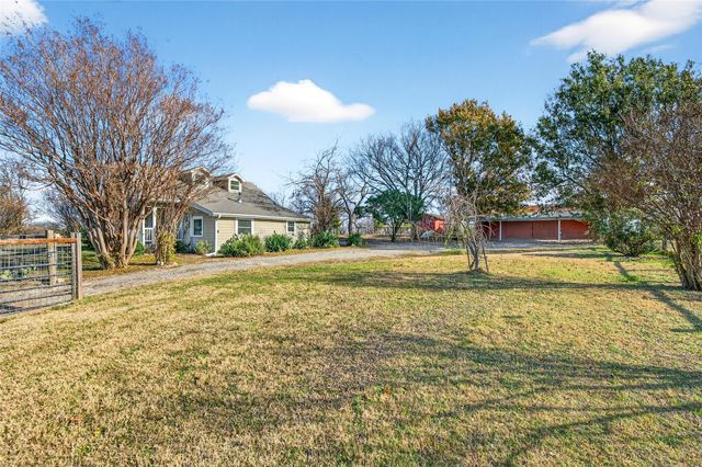 1883 S Fm 2077, Dodd City, TX 75438