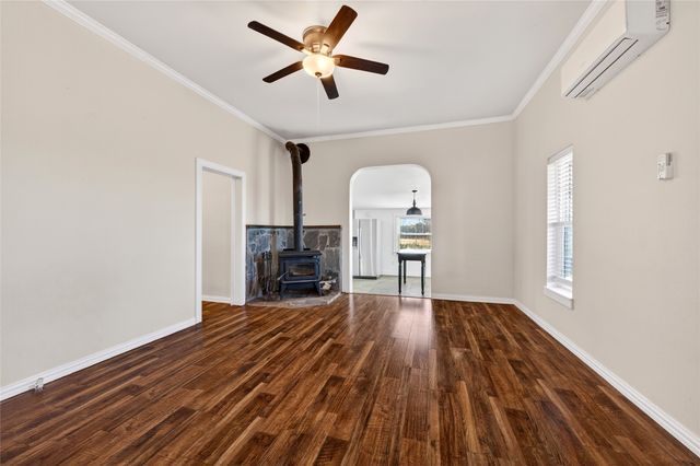 1883 S Fm 2077, Dodd City, TX 75438