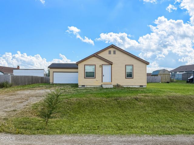 13844 Charlson Street NW, Williston, ND 58801 property photo