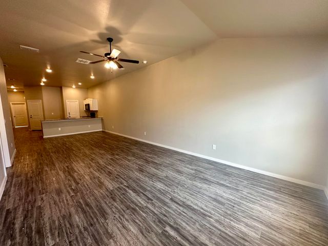 2110 N Avenue J, B, Lubbock, TX 79403