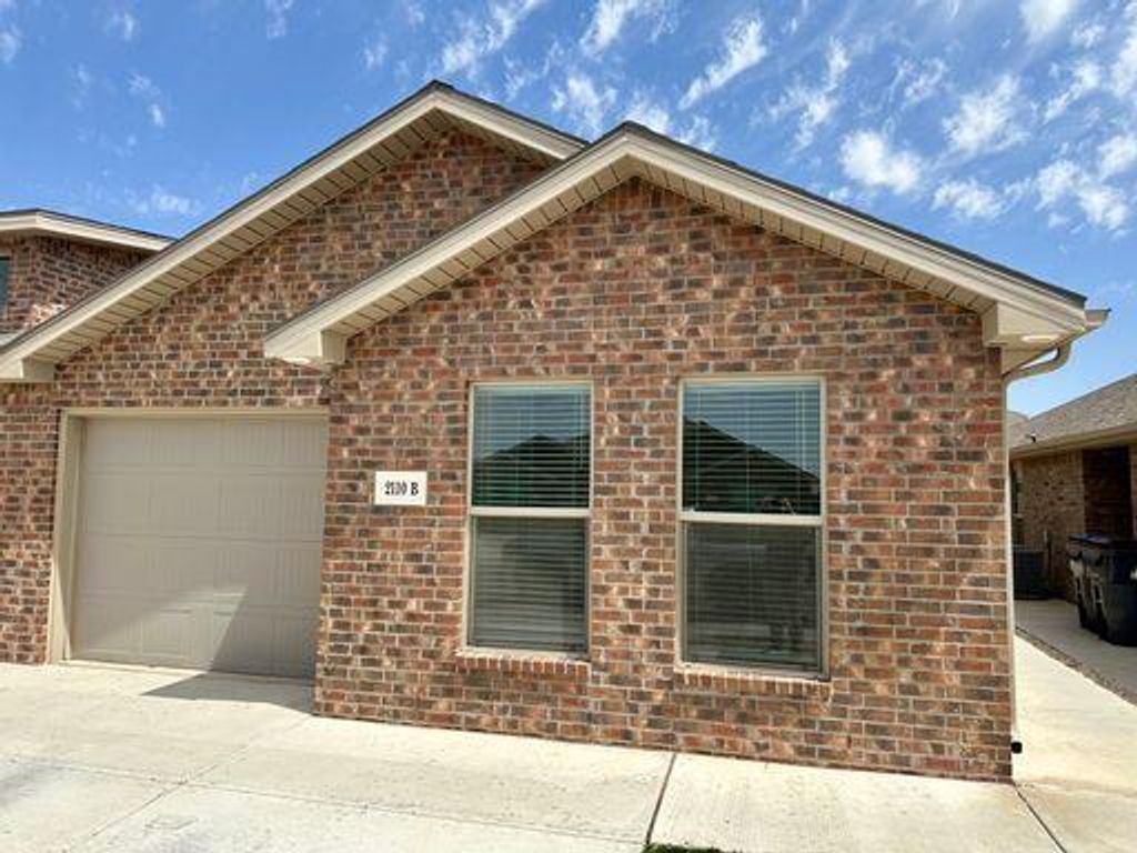 2110 N Avenue J, B, Lubbock, TX 79403