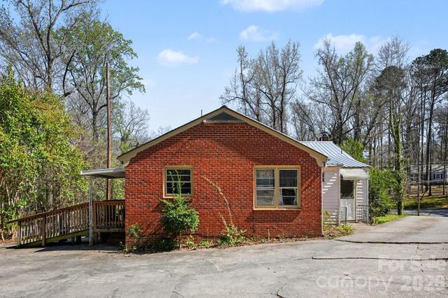 105 Shelton Circle, Wadesboro, NC 28170