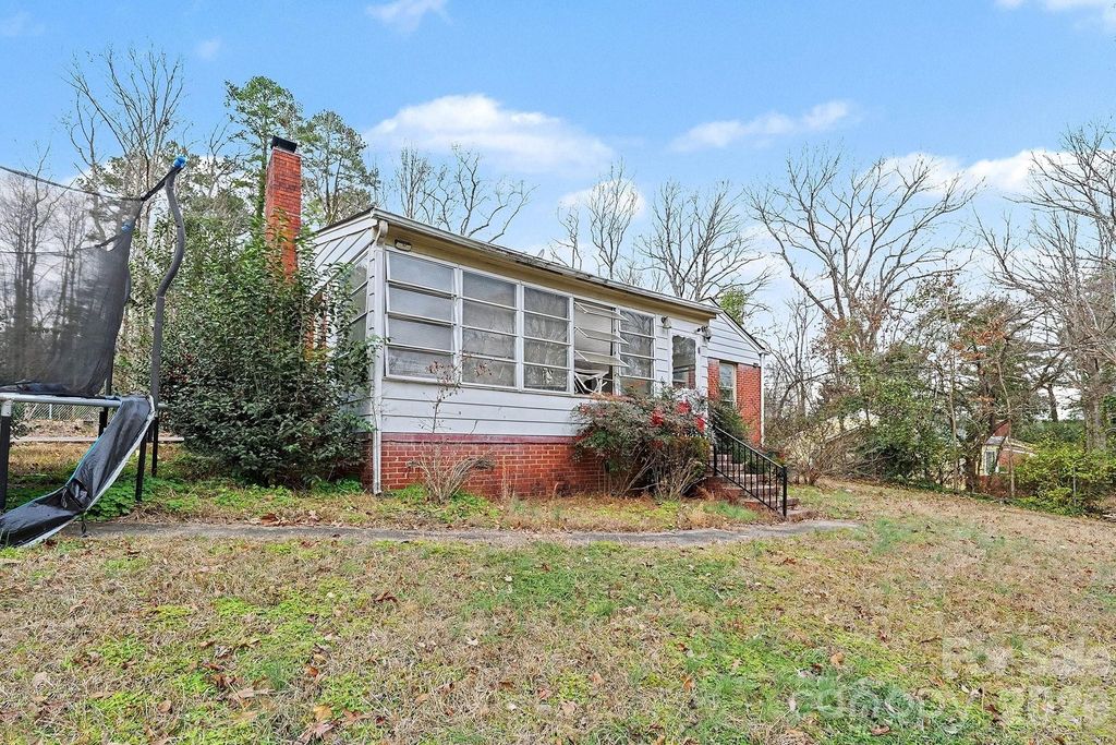 105 Shelton Circle, Wadesboro, NC 28170