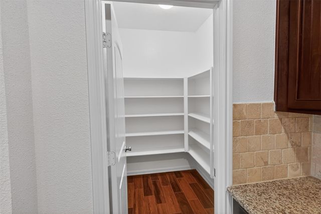 12503 Stablewood Cove Circle, Houston, TX 77044