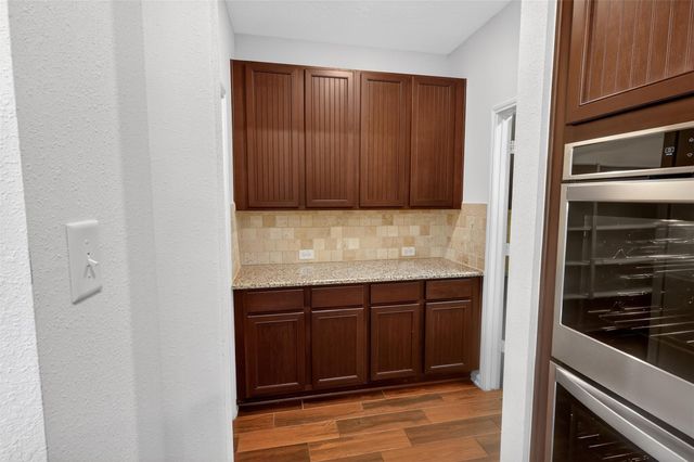 12503 Stablewood Cove Circle, Houston, TX 77044