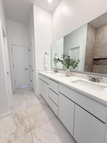 12237 Bahjat Drive, El Paso, TX 79934