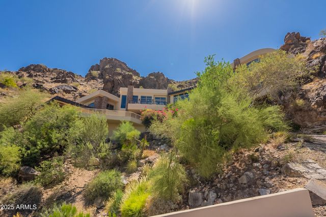 5676 E CHENEY Drive, Paradise Valley, AZ 85253