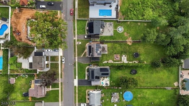 126 Martin Dr, South Plainfield Boro, NJ 07080