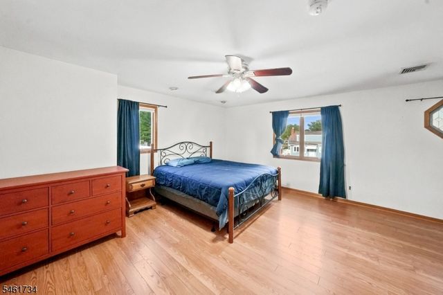 126 Martin Dr, South Plainfield Boro, NJ 07080