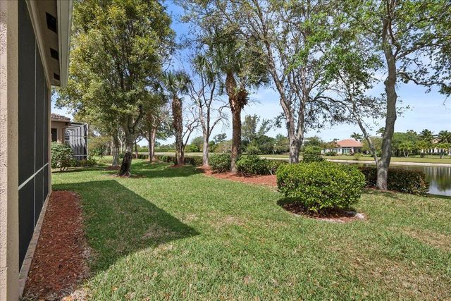 8839 Via Avellino, Lake Worth, FL 33467