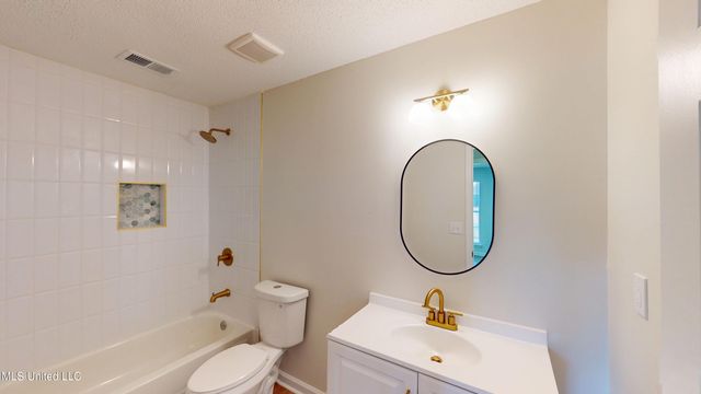 9081 Lakeside Drive, Olive Branch, MS 38654