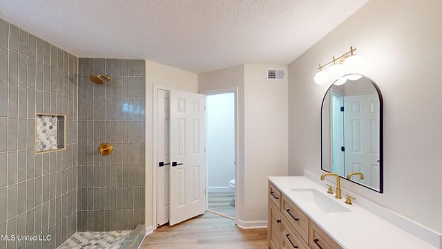 9081 Lakeside Drive, Olive Branch, MS 38654