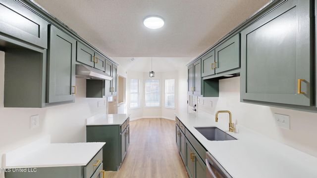 9081 Lakeside Drive, Olive Branch, MS 38654