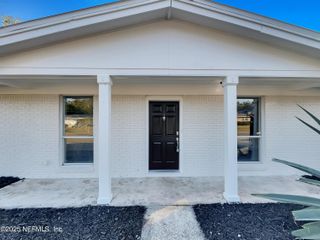 7748 KNOLL Drive N, Jacksonville, FL 32221