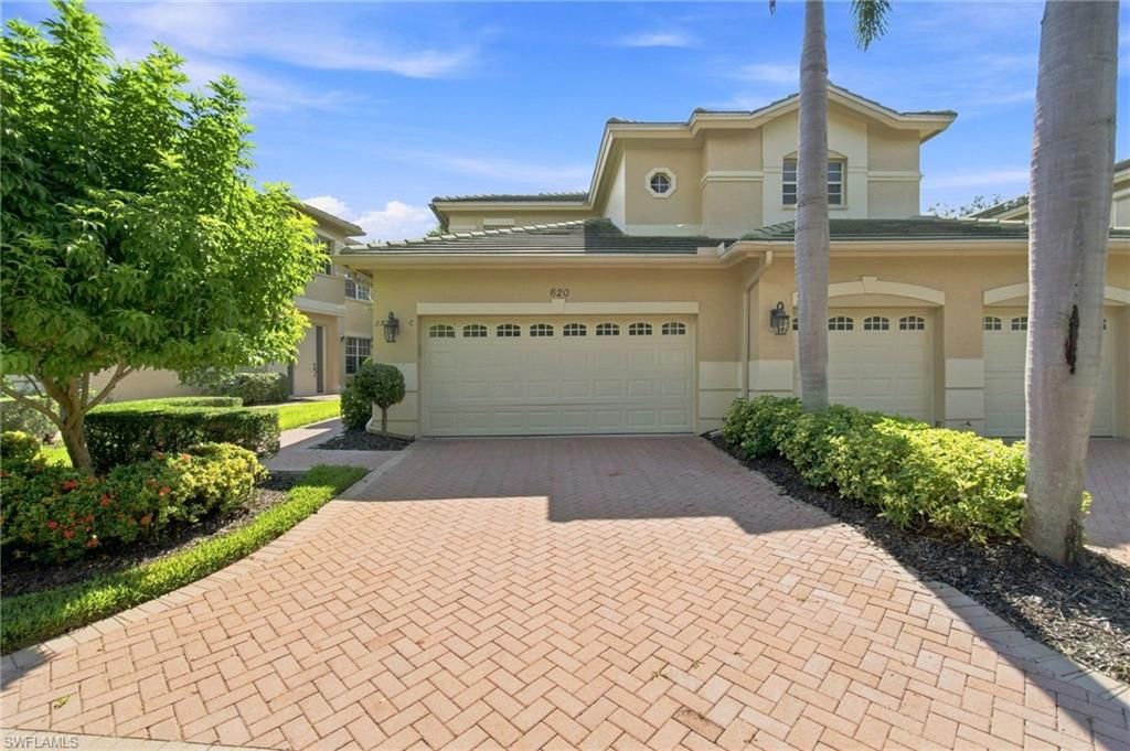 620 Vintage Reserve LN C, NAPLES, FL 34119 — photo 2