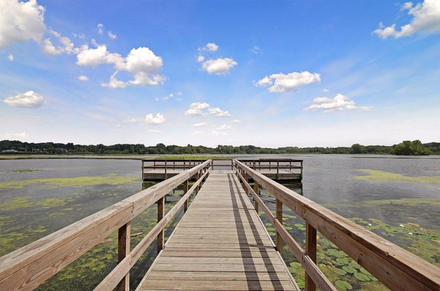 515 Farrell Street N, Maplewood, MN 55119