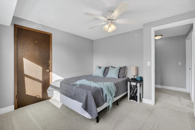 3925 TANGLEFOOT Court, Bettendorf, IA 52722