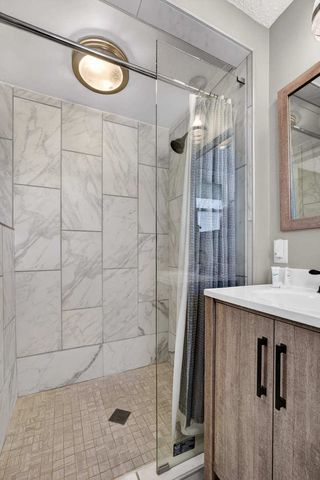 3925 TANGLEFOOT Court, Bettendorf, IA 52722