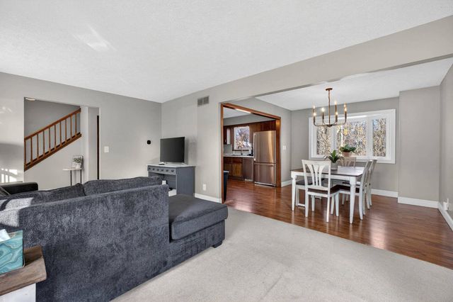 3925 TANGLEFOOT Court, Bettendorf, IA 52722