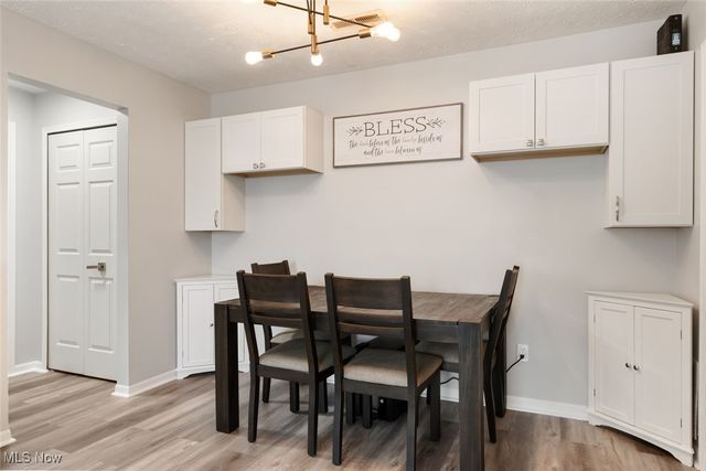 868 Tollis Pky A-L, Broadview Heights, OH 44147