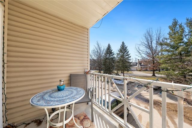 868 Tollis Pky A-L, Broadview Heights, OH 44147