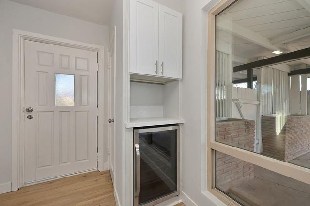 6310 38th Ave, Sacramento, CA 95824